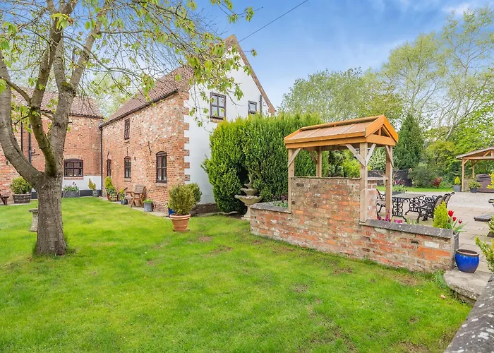 Little Barn - 16438 *